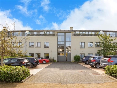 9 Yeats Hall, Carrickmines Wood, Carrickmines, Dublin 18