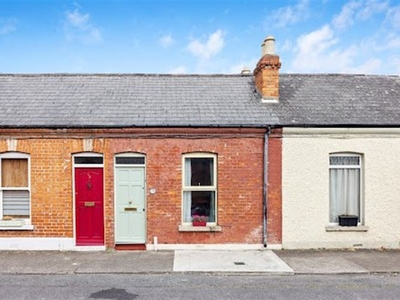 24 valentia parade, phibsboro, dublin 7 d07yr22