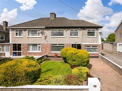 136 Barton Road East, Dundrum, Dublin 14