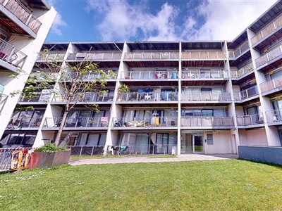 18 The Maieston, Ballymun, Dublin 11