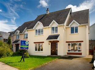 93 Caiseal Na Ri, Cashel, Tipperary