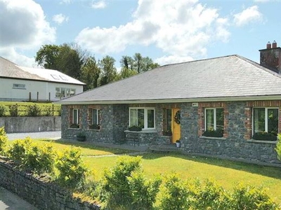 Ronclai, Riversdale, Leitrim Village, Leitrim