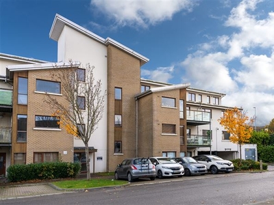 48 Hunters Hall, Hunters Wood, Ballycullen, Dublin 24