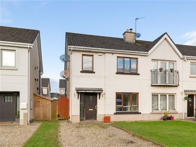 3 The Grove, Downshire Park, Blessington, Wicklow