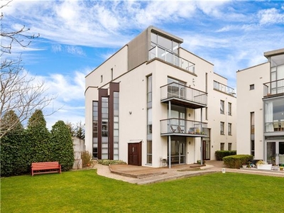 67 Eaglewood, Rochestown Avenue, Dun Laoghaire, Co. Dublin