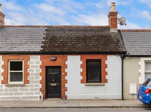 7 Stradbrook Cottages, Stradbrook Road, Blackrock, County Dublin