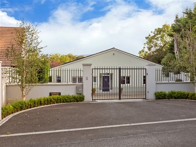 Carroll House, Brennanstown Road, Cabinteely, Dublin 18