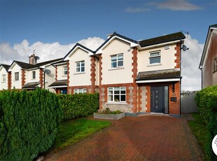 8 Clarney Hall, Rathdowney, Laois