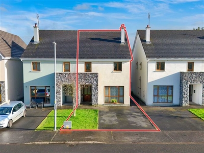 16 Waterside, Ballinrobe, County Mayo