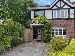 98 Fosterbrook, Blackrock, County Dublin