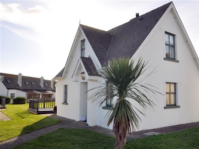 The Birds Nest, 32 Hookless Village, Fethard, Wexford