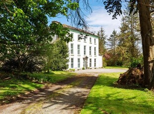 Country House, Cahir, Tipperary