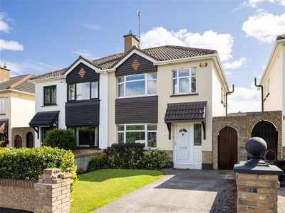 19 Woodlawn Green, Santry, Dublin 9