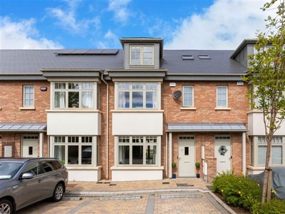 22 The Court, Hazelbrook Square, Churchtown, Dublin 14