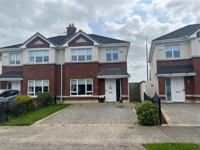 26 Newcastle Wood Crescent, Enfield, Meath