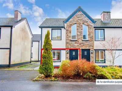 31 Gleann Ard, Ballaghaderreen, Co. Roscommon