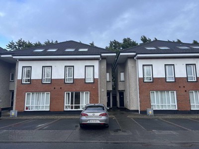 51 Glasan Student Village, Galway City