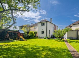 18 Glenomena Grove, Booterstown, Co. Dublin