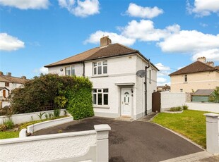 61 Glenshesk Road, Whitehall, Dublin 9