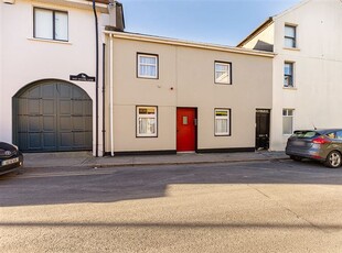 17 Western Terrace, Dungarvan, Waterford