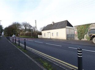 Johnstownbridge Village, Johnstownbridge, Kildare