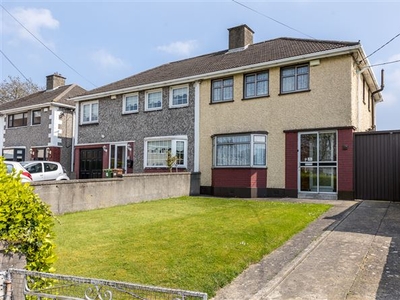 17 Shanowen Grove, Santry, Dublin 9