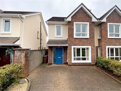34 Cuirt Na hAbhainn, Lakeview, Claregalway, Co. Galway