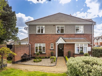 40 Castle Grove, Kilgobbin Wood, Sandyford, Dublin 18