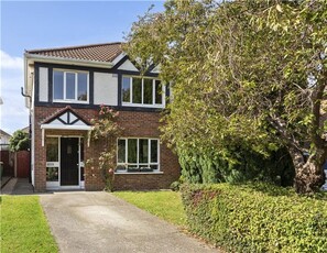 25 Fosterbrook, Booterstown, Co. Dublin