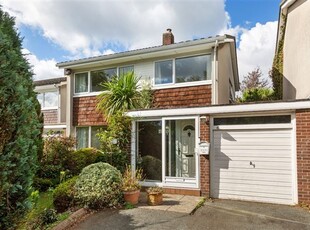 6 Ailesbury Grove, Dundrum, Dublin 16