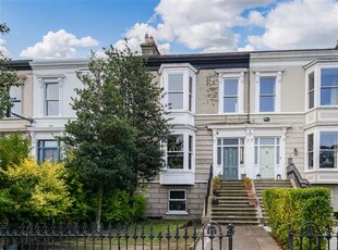 6 Eden Park, Sandycove, County Dublin