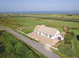 Villa Éalú, Ballyvaskin North, Miltown Malbay, Co. Clare