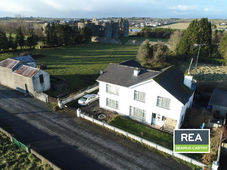 lough na neine house , castle avenue, roscommon