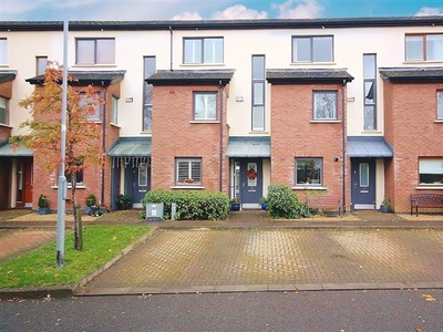 15 Hunters Parade, Hunterswood, Ballycullen, Dublin 24