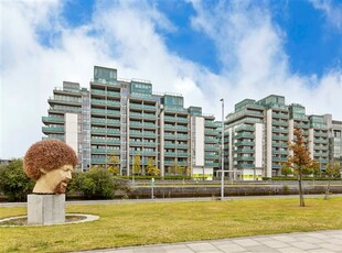 32 Longford House, Spencer Dock, IFSC, Dublin 1