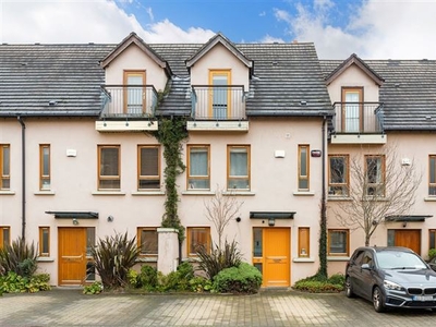 12 The Courtyard, Stepaside Park, Stepaside, Dublin 18