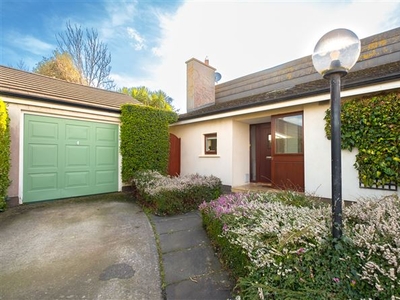 2 Hillcrest Downs, Sandyford, Dublin 18