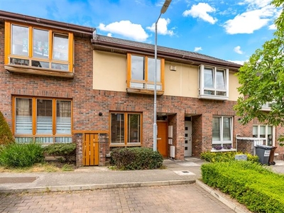 11 Belarmine Court, Stepaside, Dublin 18