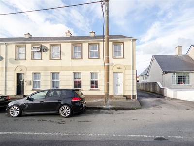 6 Moyview, Arbuckle Row, Ballina, Co. Mayo