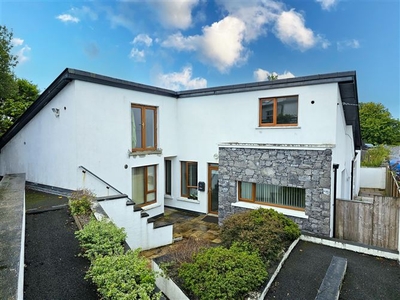 2 Cloona Court, Station Road, Castlebar, Mayo