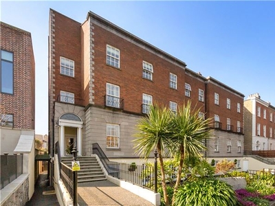 22 Arranmore, 13-17 Pembroke Road, Ballsbridge, Dublin 4