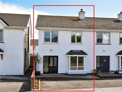 30 Leas Na Creige, Station Road, Oughterard, Galway