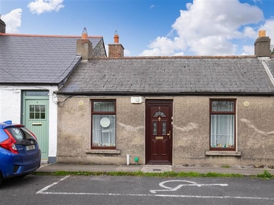 6 Magenta Place, Sandycove, Co. Dublin