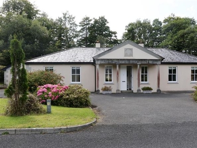 No 6 Orchard Wood, Dromoland Castle Resort and Golf Club, Newmarket on Fergus, Clare