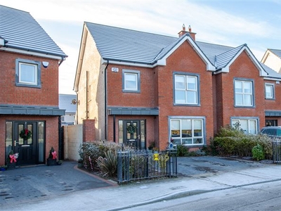 6 Beresford Crescent, Donabate, County Dublin