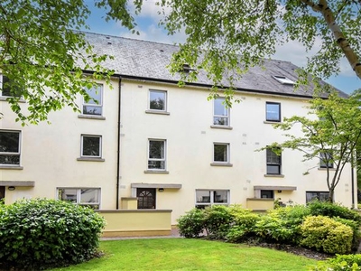 16 Dun Aengus, Dock Street, Galway