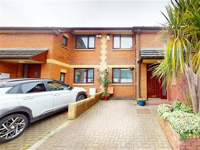 6 Strand Court, Malahide, Dublin