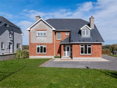 15 Sliabh Ban View, The Walk, Roscommon Town, County Roscommon