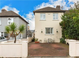 16 St. Patrick's Crescent, Monkstown, Co. Dublin