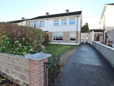 19 roselawn grove, castleknock, dublin 15 d15fe8y